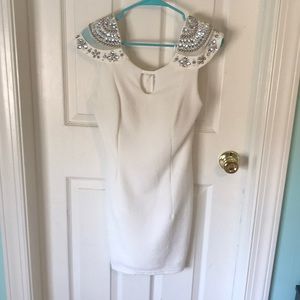 Sabo Skirt white formal dress. New w/out tags.